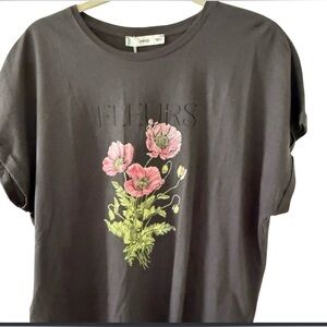 MANGO Charcoal‎ Tee with Pink Floral Design 
SIZE: XL (NWT)